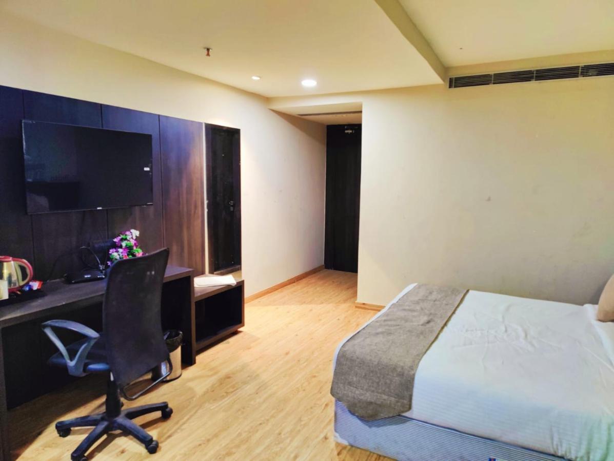 Noxx Residency Hotel Haora Exterior photo